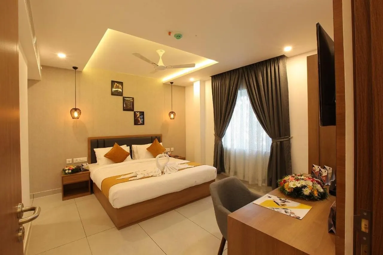 Challyil Castle Mararikulam Hotel