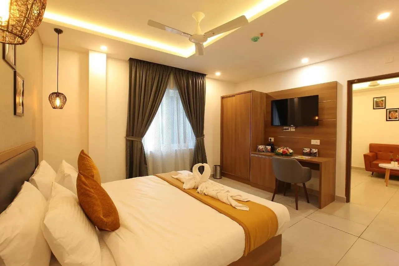 **** Hotel Challyil Castle Mararikulam India